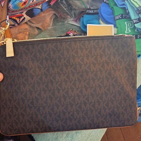 Michael Kors Brown Crossbody Bag - Picture 7 of 8